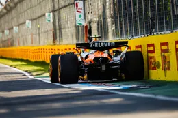 McLaren verrast en laat zéér bijzondere coureur een testrit rijden