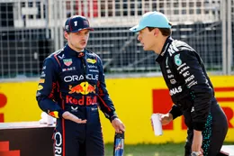 George Russell komt met opvallend statement over Max Verstappen na protest Red Bull