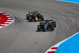 Max Verstappen spreekt zich kwaad uit over FIA na crash met George Russell
