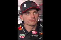 Video: De volledige reactie van Max Verstappen op de crash met George Russell bij Viaplay