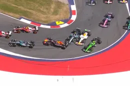 Video: De crash tussen Max Verstappen en Kimi Antonelli tijdens de start in Oostenrijk