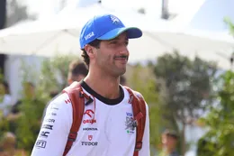 Daniel Ricciardo weer op het circuit na Formule 1-exit