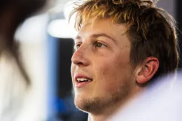 Ongehoord radiobericht Liam Lawson onderstreept enorme verschillen binnen Red Bull