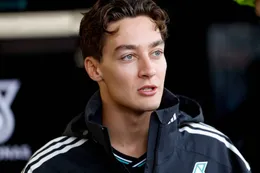 George Russell onthult mentale impact van geruchten rondom mogelijke transfer Max Verstappen