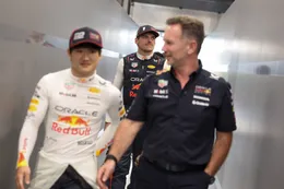 Fans spotten opvallend gedrag Christian Horner richting Max Verstappen na ontslag bij Red Bull