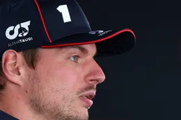 Helmut Marko doet opmerkelijke onthulling over contract Max Verstappen: 'Dat kan hij niet...'