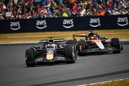 Bizar: McLaren-baas komt met heftige beschuldiging aan het adres van Max Verstappen