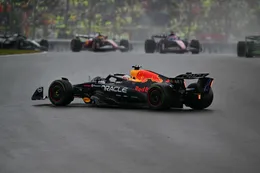 Christian Horner wijst schuldige aan voor zeldzame 'fout' Max Verstappen