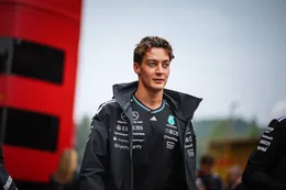 George Russell heeft duidelijke boodschap voor Max Verstappen na gesprek met Mercedes