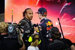 Voormalig Ferrari-medewerker spreekt zich uit over speciaal moment tussen Jos Verstappen en Anthony Hamilton
