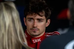 Charles Leclerc krijgt slecht nieuws te verwerken over Lewis Hamilton