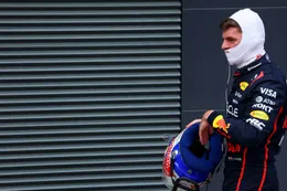 Mercedes stuurt waarschuwing aan het adres van Max Verstappen