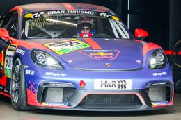 Video: Max Verstappen geeft speciale Porsche-bolide de sporen op de Nürburgring