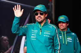 Fernando Alonso komt met droevig bericht over titelkansen Max Verstappen