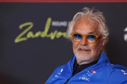 Flavio Briatore onthult opvallend telefoontje van oud-teamgenoot Max Verstappen: 'Hij vroeg me...'