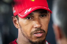 Stewards geven bijzondere uitleg over zware straf voor Lewis Hamilton