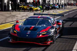 Hoe laat rijdt Max Verstappen op de Nürburgring en waar is het te zien?
