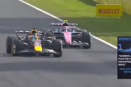 Video: Max Verstappen gelooft zijn oren niet na bizarre beslissing bij McLaren