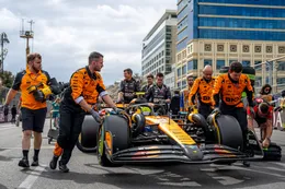 Lando Norris-fans zorgen voor ophef en vallen McLaren-monteur aan