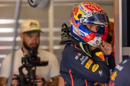 Max Verstappen komt met schrik vrij na blunder Red Bull-garage tijdens kwalificatie in Austin