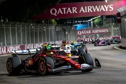Lewis Hamilton aangepakt door zijn race-engineer: 'Wat ben je aan het doen?!'