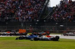 Red Bull-coureur vol ongeloof na vroeg drama in Mexico: 'Ik zeg niet dat hij...'