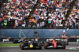 Waarom Lewis Hamilton een straf kreeg voor het incident met Max Verstappen in Mexico