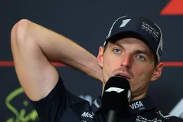 Max Verstappen spreekt Helmut Marko volledig tegen na race in Singapore