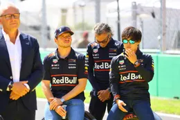 Red Bull wijzigt koers en zorgt voor onduidelijkheid over zitje naast Max Verstappen