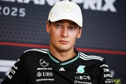 George Russell grijpt persmoment aan om Max Verstappen uit te dagen: 'Ik heb...'