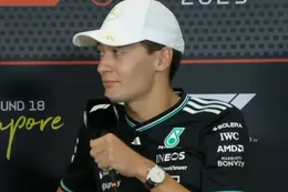 Video: George Russell lokt Lando Norris uit de tent met opmerking over Max Verstappen