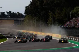 Irritatie vanuit Ferrari-kamp na incident Max Verstappen en Lewis Hamilton