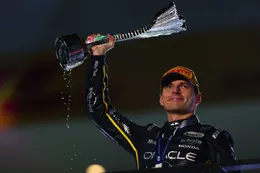 Hoe kan Max Verstappen wereldkampioen worden na diskwalificatie McLaren