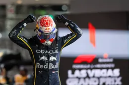 Max Verstappen kan door bijzondere actie de winst op zijn naam schrijven in 2025