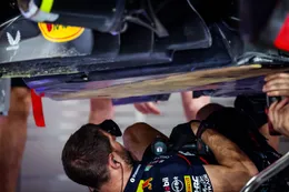 Exclusief: dit is de schade aan de vloer van de Red Bull-auto van Max Verstappen