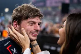 Kelly Piquet verrast Max Verstappen met hilarisch kerstcadeau