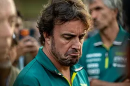 Fernando Alonso helpt Max Verstappen mogelijk aan kampioenschap: 'Ik stuur hem een factuur'