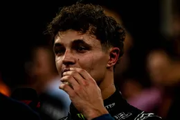 Lando Norris zorgt voor ophef tijdens titelfeest: fan wordt weggestuurd door McLaren-coureur