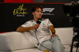 George Russell pakt McLaren aan in gevecht met Max Verstappen: 'Onacceptabel!'
