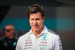Toto Wolff komt met bericht voor Red Bull Racing na crash in pitstraat