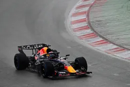 'Red Bull Racing verrast en geeft Max Verstappen compleet nieuwe auto na klachten'