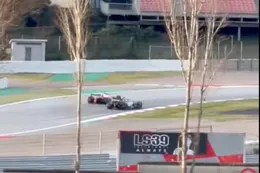 Video: Lewis Hamilton gaat in de fout tijdens vierde testdag