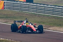 Lewis Hamilton laat van zich horen na opvallende test van Ferrari