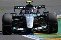 Stewards delen forse straf uit aan Mercedes tijdens sprintrace in China