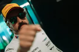 Fernando Alonso komt met belangrijke gezondheidsupdate na zorgwekkend bericht over permanente zenuwschade