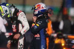 Concurrent kijkt met mond vol tanden naar Max Verstappen: 'Zelden meegemaakt...'
