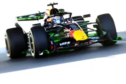 Red Bull verrast Max Verstappen met nieuwe auto in Japan