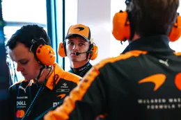 Lando Norris besluit Max Verstappen te steunen en neemt het op tegen de FIA
