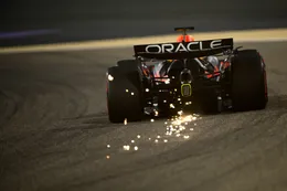 Red Bull troeft Formule 1-concurrenten af en harkt bakken met geld binnen