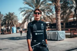 George Russell haalt genadeloos uit naar F1-rivaal: 'Egoïstisch en dom...'
